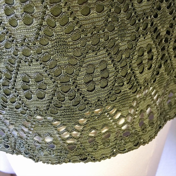 Olive green lace dressy top - Picture 6 of 8